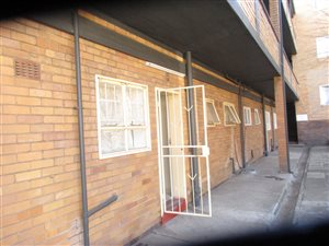 2 Bed Flat in Vanderbijlpark CW5