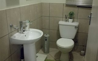 2 Bedroom Townhouse in Pretoria West