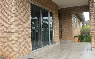 3 Bedroom House in Raisethorpe