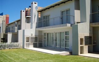 3 Bedroom Apartment in Diaz Beach