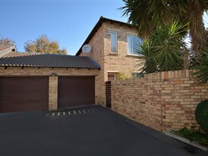 3 Bed Townhouse in Allens Nek