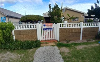 3 Bedroom House in Lotus River