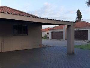 3 Bed Apartment in Vaalpark