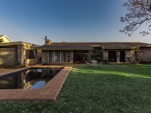 4 Bed House in Florida Park