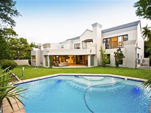 5 Bed House in Dainfern Golf Estate