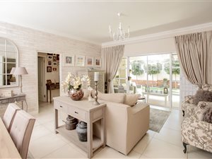 2 Bed Apartment in Bryanston