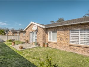 3 Bed Townhouse in Glenroy Park