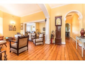 4 Bed House in Morningside