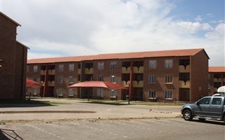 2 Bedroom Townhouse in Comet