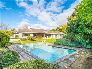 6 Bed House in Constantia
