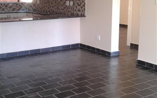 2 Bedroom Townhouse in Langenhoven Park