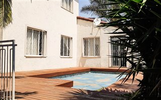 3 Bedroom Cluster in Bedfordview