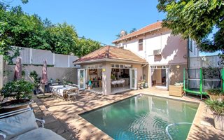 3 Bedroom House in Essenwood