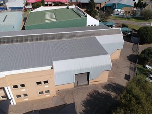 1125 m² Industrial space in Isando