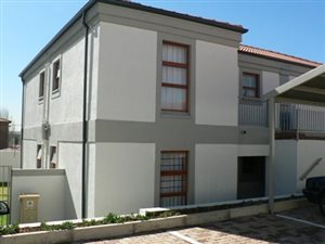 2 Bed Apartment in Sunninghill