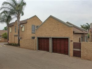 4 Bed Townhouse in Equestria