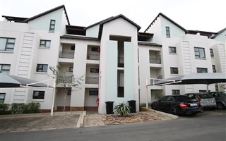 2 Bedroom Apartment in Dainfern