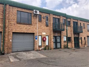 290 m² Industrial space in Hennopspark