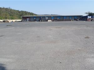 13500 m² Commercial space in Sea View