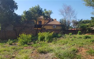 520 m² Land available in Olympus AH