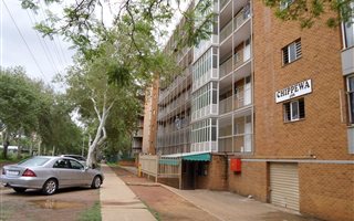 2 Bedroom Apartment in Sunnyside