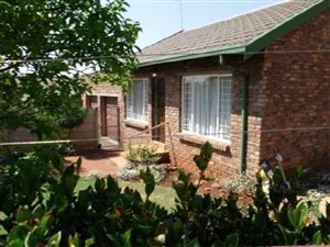 2 Bed Simplex in Highveld