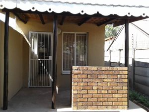 1 Bed House in Comet