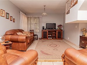 3 Bed House in Val de Grace