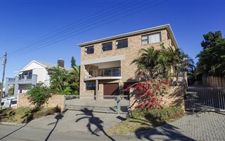 5 Bedroom House in Gonubie
