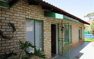 2 Bedroom Townhouse in Geelhoutpark