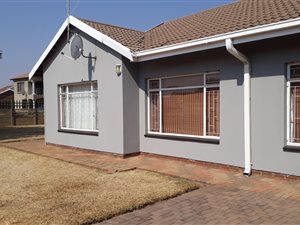 3 Bed House in Waldrift