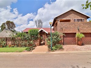 3 Bed House in Highveld