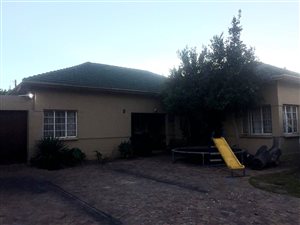 3 Bedroom House in Van Der Stel