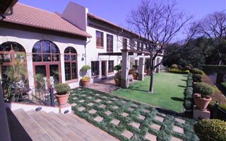 5 Bedroom House in Waterkloof