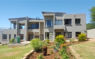 4 Bedroom House in Olifantsnek