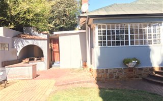 3 Bedroom House in Kensington