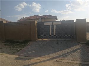 3 Bed House in Cosmo City
