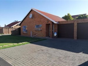 3 Bed House in Bonaero Park