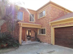 3 Bed Townhouse in Brits Central