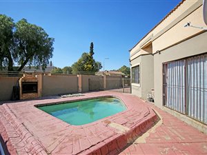 3 Bedroom House in Brakpan North