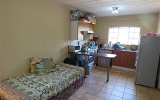 1 Bedroom Apartment in Vorna Valley