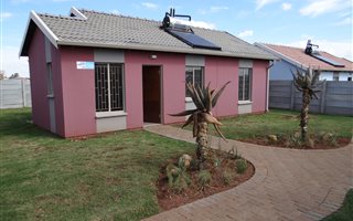 3 Bedroom House in Dobsonville