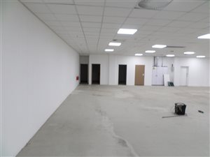 698 m² Office Space in Highlands North