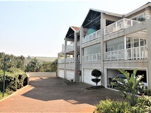 3 Bed Apartment in Desainagar