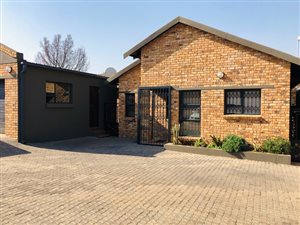 3 Bed Cluster in Lambton