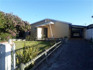 3 Bed House in Lotus River