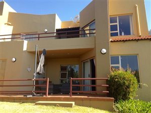 3 Bed Apartment in Constantia Kloof