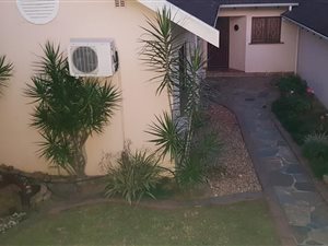 2 Bed Townhouse in Pinetown Central