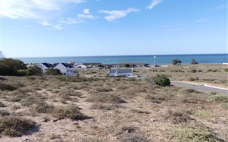 764 m² Land available in Da Gama Bay