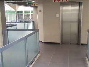 128.899993896484 m² Office Space in Lynnwood